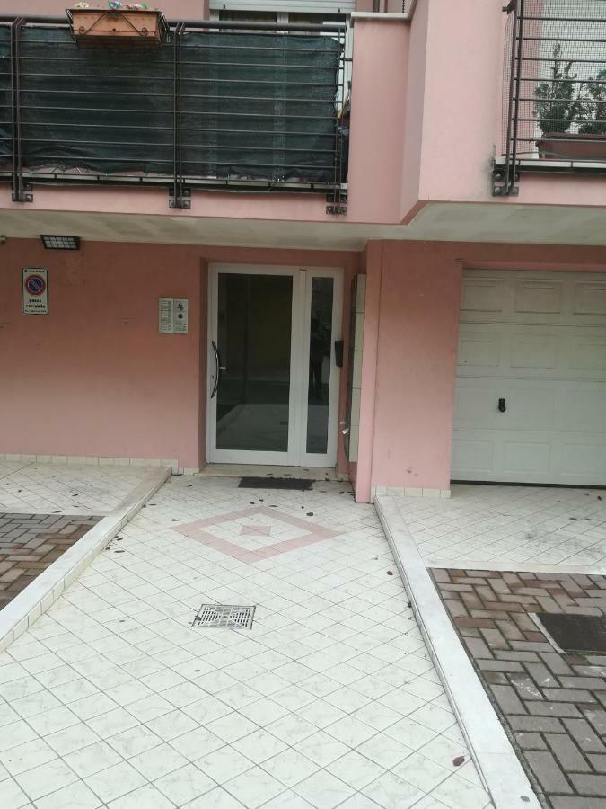 Vista Mare Apartment Rimini Exterior photo